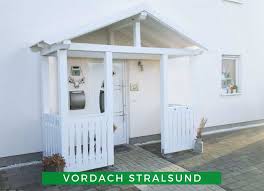 Vordächer für haustüren in großer auswahl ▷ witterungsbeständig, tragfähig & rostfrei ein vordach lässt sie nicht im regen stehen. Vordach Stralsund Vordach Hauseingang Vordach Haustur Hauseingang