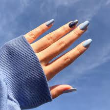 Wear these glitter and clear strips alone on bare nails or layer over your favorite nail. Color Street On Twitter Inspiration Is Everywhere What S On Your Tips This Friday Shades Shown Aspen Sky Moon River And Dripping In Diamonds Playwithmytips Https T Co Tc882wwmrj