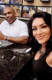 Our Pizzaioli of the Day are Seth and Kendra Joyner! 🦅👔 We loved  welcoming this amazing husband and wife to the Bakery for the first time  today! An honor to host the