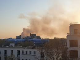 Ma voiture sent le caoutchouc brul?. Incendie A Aubervilliers Forte Odeur De Brule Et De Soufre Jusqu Au Sud De Paris Actu Paris