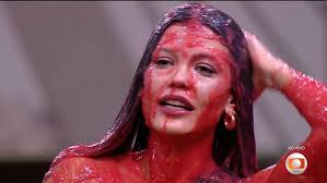 🔥 Tadeu: "Vitória, vou esperar você parar de rir!" Vitória se posiciona:  "Desculpa! [...] Os motivos que eu te coloquei no Paredão não foram por  você ter me colocado numa dinâmica, eram