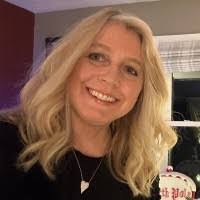 Robyn Vaughn's Instagram, Twitter & Facebook