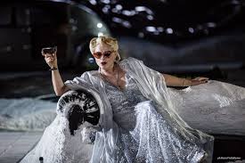 Ri-formare il mito. Le regie di Davide Livermore e Carlus Padrissa al  Teatro Greco di Siracusa