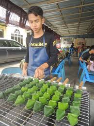 How to make keropok lekor. Rise Of The Keropok Lekor