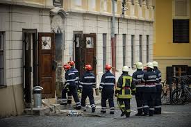 Informații despre adminterea la colegiu național samuel von brukenthal sibiu. Foto Sibiul S A Cutremurat Elevii De La Colegiul NaÅ£ional Samuel Von Brukenthal EvacuaÅ£i Eveniment Tribuna