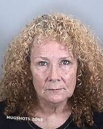 Tammy Pilcher's Instagram, Twitter & Facebook