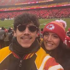 Kaitlin Peek (@peek_kaitlin1)