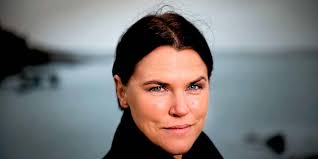 1 filmen hade svensk biopremiär 25 december 2012. Mia Skaringer Lazar Var En Tickande Bomb Gp