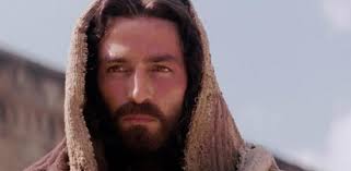 Jim Caviezel, el actor que interpreta a Jesús en La Pasión de Cristo –  Teleradio America – Últimas Noticias @CANALTRARD