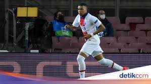 Ole gunnar solskjaer's side are desperate for a trophy and are hot favourites in. Barcelona Vs Psg Mbappe Hat Trick Les Parisiens Menang Telak 4 1