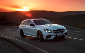 Download Wallpapers Mercedes Amg E63 4k Estate White E63 New Cars 4matic Mercedes Besthqwallpapers Com Mercedes Amg Nouvelle Voiture Mercedes Benz