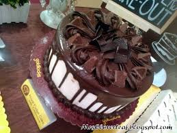Chocolate cake goldilocks cake ideas. Mrscloverleaf Goldilocks Celebrated The World Cake Day Through Nationalcakeday