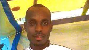 Emmanuel abayisenga ni umunyarwanda wavukiye muri préfecture ya gitarama (ubu ni muhanga) akaba yarakoze akazi k'ubupolisi i gitarama. Ibyo Abayisenga Emmanuel Yakoze Atwika Cathedral Ya Nantes N Igikorwa Cy Iterabwoba Mpuzamahanga Youtube