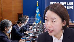 기모란 위원장의 남편인 이재영씨는 경남 양산갑에서 전략공천을 받았다. Ppddu00ugeqw4m