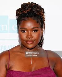 Amazing night at the @nhmc_org Impact Awards Gala! Congrats to all the  talented people who were awarded for their outstanding work and who  continue to inspire the community MUA: @jjulesbeauty HAIR:  @thisiscourtneytaylor