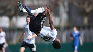 Karim david adeyemi is a german professional footballer who plays as a striker for austrian bundesliga club red bull salzburg. Karim Adeyemi The Teenage Barcelona Target Who Was Once Paid In Pizza Goal Com