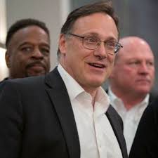 Chicago Sun-Times CEO Edwin Eisendrath resigns