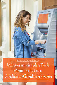 Geld Sparen Bei Den Girokonto Gebuhren Nur Wenige Denken An Diesen Trick Foto Shutterstock Andrey Arkusha Geld Sparen Sparen Girokonto