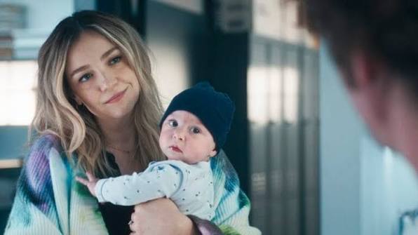 The Bear' star Abby Elliott breaks down Natalie's hopeful ending and what  she imagines is next for the Berzatto family