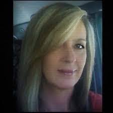 Jennifer Krom's Instagram, Twitter & Facebook