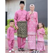 Baju tersebut bernama baju kurung kedah 2021. Baju Kurung Moden Songket Bunga Tabur Queen 2 0 Pink Ibu Anak Perempuan Raya Sedondon Keluarga 1