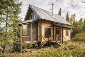 600-square-foot off the grid cabin surrounded by wilderness in Minnesota
