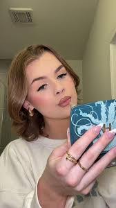 Isabella Obrien's Instagram, Twitter & Facebook