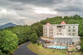 Pet friendly hotels northern georgia. 7 Popular Places To Stay In Helen Official Georgia Tourism Travel Website Explore Georgia Org