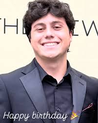 Evie Daniel (@lifewithzheca) • Instagram photos and videos