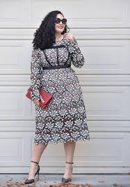 Girl With Curves Blogger Tanesha Awasthi Wears A Lace Midi Dress Red Clutch And Ankle Strap Heels Plus Size Outfits Plus Size Fashion Size Fashion
