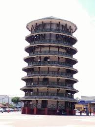 It is located in the centre of the town of teluk intan, perak. The Leaning Tower Of Teluk Intan Cultural Travelogue