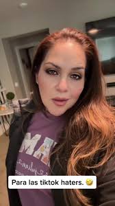 Haci o mas claro!! There is slways that one hater!! I feel for ya!!!  #gentetoxica #creida #envidiosa #pobre #yonocompitoconnadie #parati #jajaja