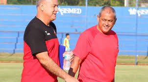 Francisco javier chiqui arce rolón (american spanish: Diario Hoy Cerro Zapag Confirma A Chiqui Y Los Cambios En La Estructura