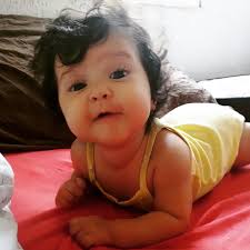 Since i recently shampooed her hair after a day at the water i'm thrilled with born curly products and will continue to use them in baby akilah's hair and juicy's on his next wash day. Parents Share Pics Of Babies Born With Full Heads Of Hair 50 Pics Bored Panda
