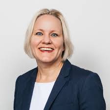 Barbara Fischer's Instagram, Twitter & Facebook