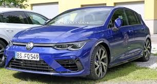 فولكس واغن غولف آر 2021 الجديدة تماما الهاتشباك الرياضية الالمانية القادمة تكشف عن كل مفاتنها موقع ويلز Volkswagen Vw Golf Volkswagen Golf Hatchback