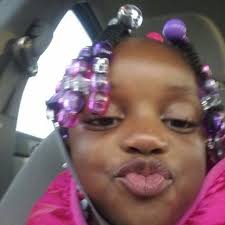 Just realized how similar this is to fimi guerrero's 'BLACK' cover art :o