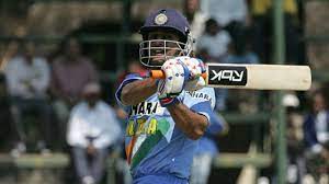 The bat is the same but the sticker has changed. Ms Dhoni S 143 Vs Pakistan A Star Is Born