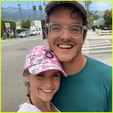 Welcome to Plathville's Zac Wyse Seemingly Responds After Ethan Plath Asks  If He's Gay