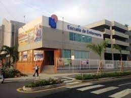 Estrena Nueva Escuela De Enfermeria En Bayamon Escuela De Enfermeria Enfermeria Escuela