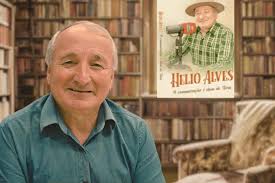 Veterano da comunicação apresenta autobiografia no 4º ELA