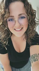 Loose perm with medium size curls in area?