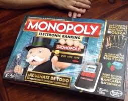 Cada jugador recibe una tarjeta. Monopoly Electronic Banking Mas Agil Y Sencillo Que El Clasico Tal Vez Demasiado