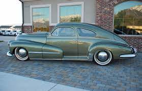 1948 Oldsmobile 2 Door Club Sedan Fastback Oldsmobile Vintage Cars Antique Cars