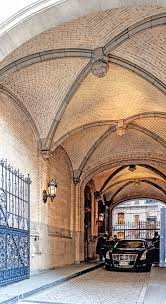 Go Inside New York S Most Famous Apartment Building Apartment Architecture Apartment Building Facade Architecture