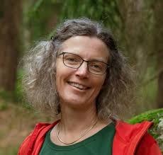 Tapestries of Life: Uncovering the Lifesaving Secrets of the Natural World:  Sverdrup-Thygeson, Anne: 9780008402730: Amazon.com: Books