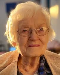 Pat Gilmer's Instagram, Twitter & Facebook