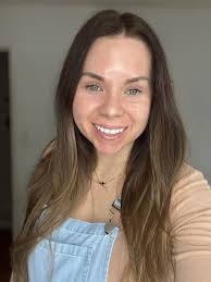 Let's welcome our new members! If you are looking for a beautiful, yet  simplified makeup routine that will create a beautiful glow that enhances  your gorgeous features, then this is for YOU!