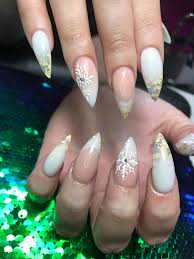 For a simple effect on your nails, paint your nails acrylic pastel orange. Lnl Lacquer Nail Lounge