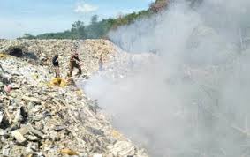Gambar pembuangan sisa domestik di kawasan perumahan. Isu Sampah Haram Perlu Ditangani Segera Selangorkini